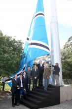 Mastro oficial manterá a bandeira fixa a 42 metros de altura