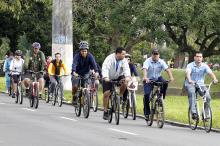 Ciclistas percorrerão seis quilômetros acompanhados por trio elétrico