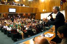 Fortunati no Lançamento do 5º Congresso da Cidade.