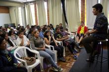 Patrona da 57ª Feira do Livro, Jane Tutikian visitou a escola Marcírio Goulart Loureiro em novembro