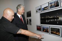 O prefeito José Fortunati esteve na 1ª Feira da Fotografia Artística