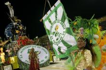 Desfile Acadêmicos da Orgia encerrou o Carnaval 2012