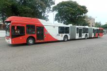 Empresa testou ônibus biarticulado como forma de qualificar o transporte público