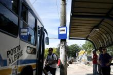 Ao todo, foram instaladas 21 novas paradas de ônibus e 37 novas placas indicativas