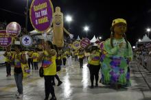 Bloco da Saúde desfilou na primeira noite de Carnaval