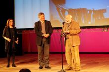 Durante entrega da edição de 2013, foi feita homenagem especial a Carlos Tenius