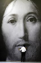 Sobre o conceito da face no filho de Deus está no Theatro São Pedro 
