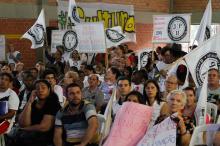 Comunidade do bairro Mário Quintana lotou plenário na escola Victor Issler