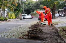 Pelo menos 13 equipes realizam serviços em vias da Capital