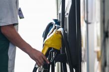 Valores da gasolina comum variam de R$ 4,470 a R$ 4,699